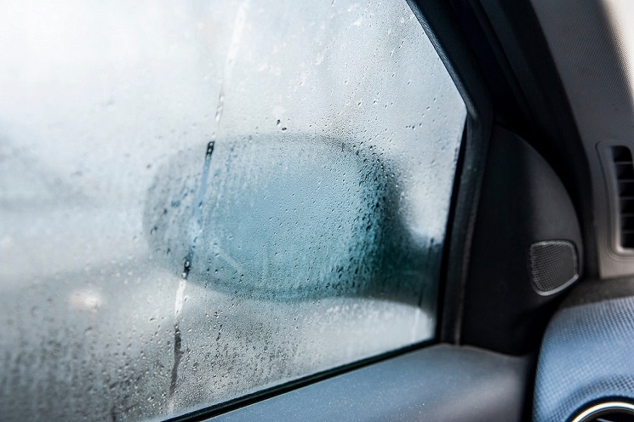 Why Car Windows Fog Up: Understanding the Science Behind it