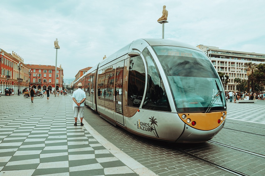 What are the Advantages of Modern Transport?