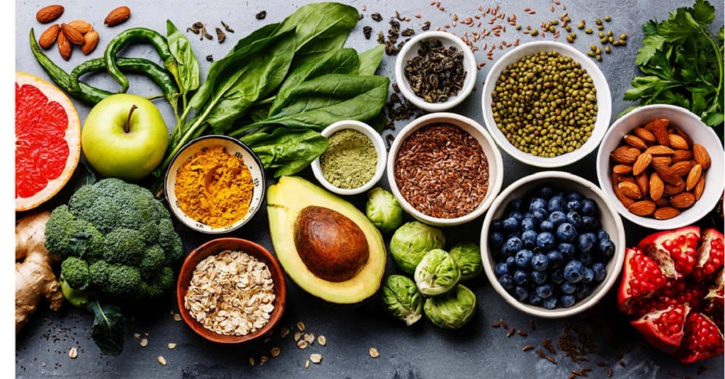 Superfoods and Diets: Unveiling the Science Behind the Hype